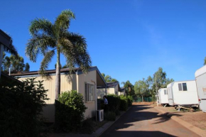 Гостиница AAOK Karratha Caravan Park  Каррата